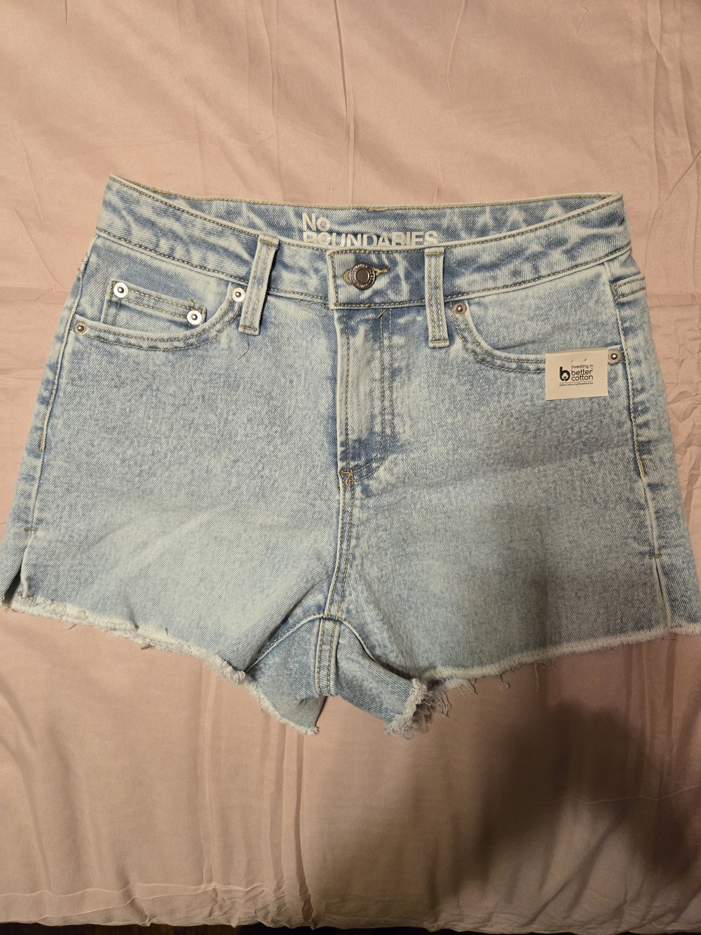 No Boundaries Light Wash Denim High-Rise Jean Shorts